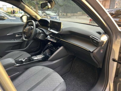 Peugeot 2008 BlueHDi 130 S&S EAT8 Allure Pack (12)