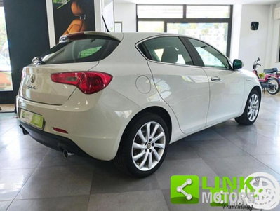 Alfa Romeo Giulietta 2.0 JTDm-2 Progression 170cv (5)