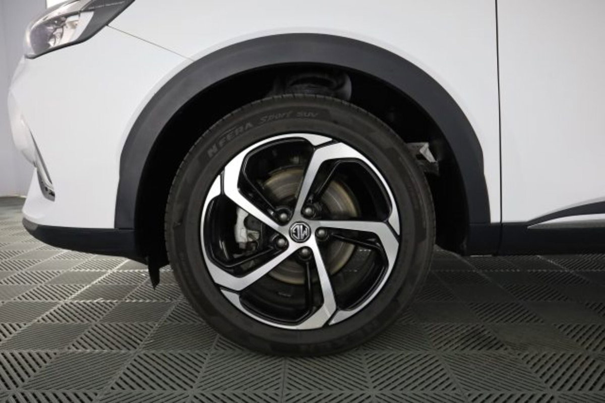 Mg EHS Plug-in Hybrid Exclusive (8)