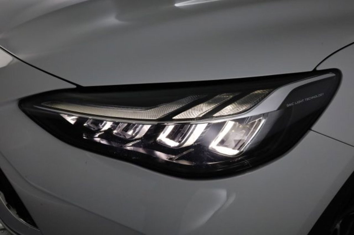 Mg EHS Plug-in Hybrid Exclusive (9)