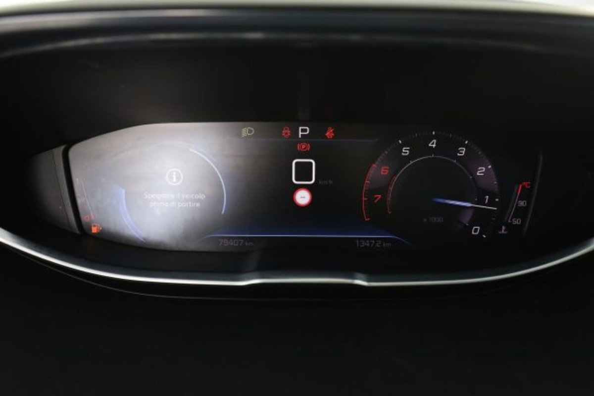 Peugeot 3008 PureTech Turbo 130 S&S EAT8 Allure (7)