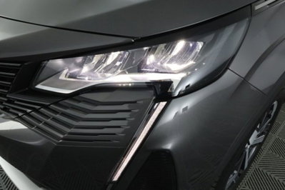 Peugeot 3008 PureTech Turbo 130 S&S EAT8 Allure (9)
