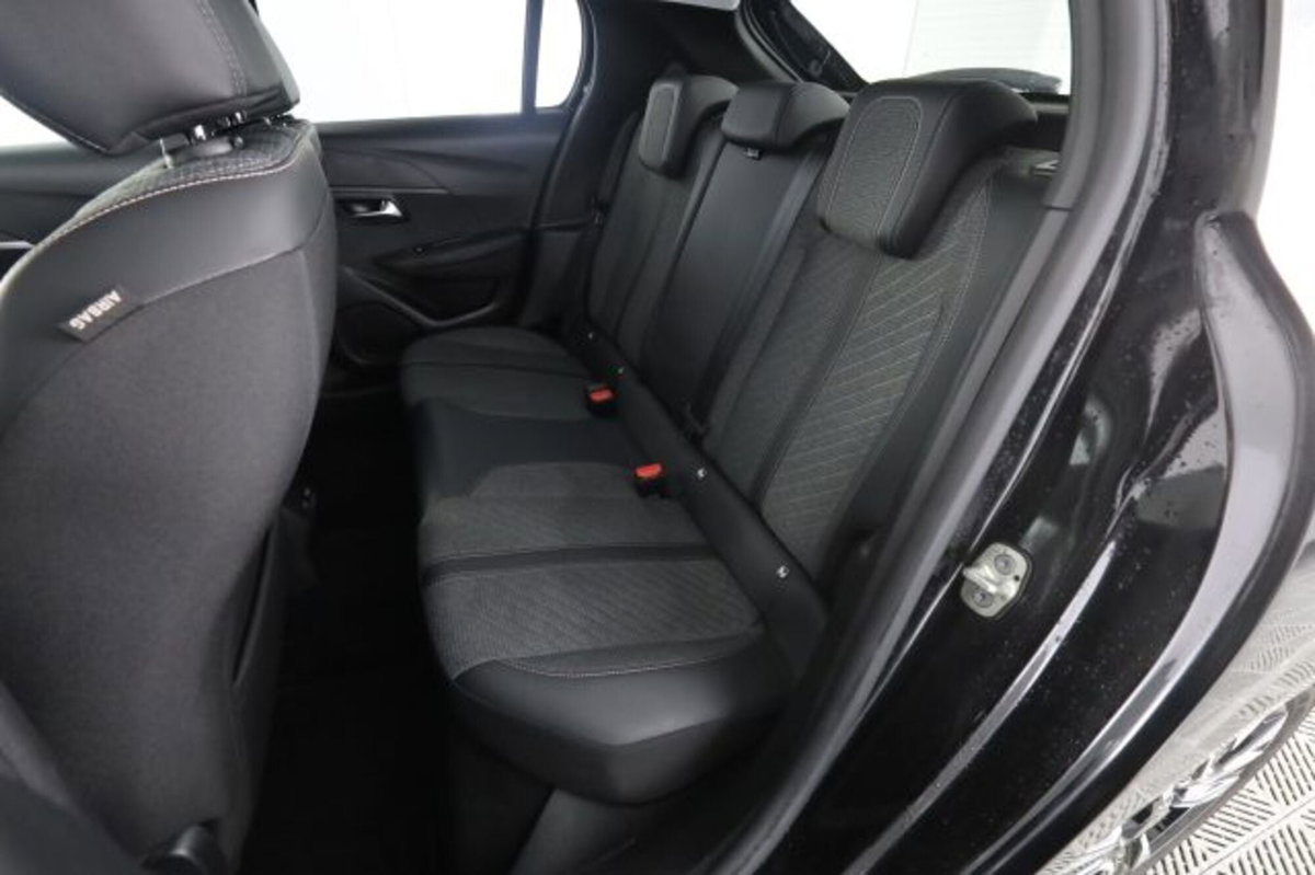 Peugeot 208 PureTech 100 Stop&Start 5 porte Allure (3)