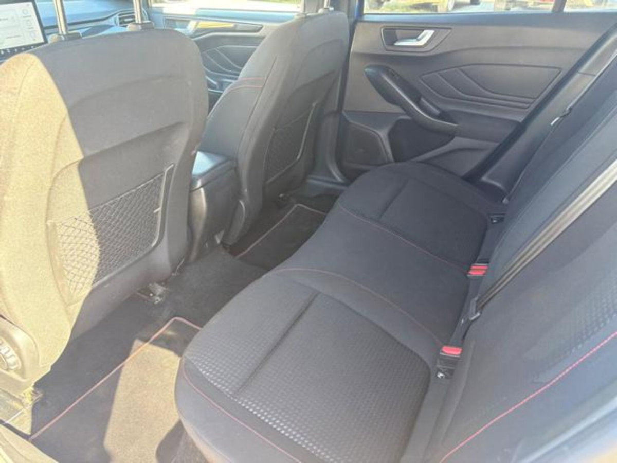 Ford Focus 1.0 EcoBoost 125 CV 5p. ST-Line (14)