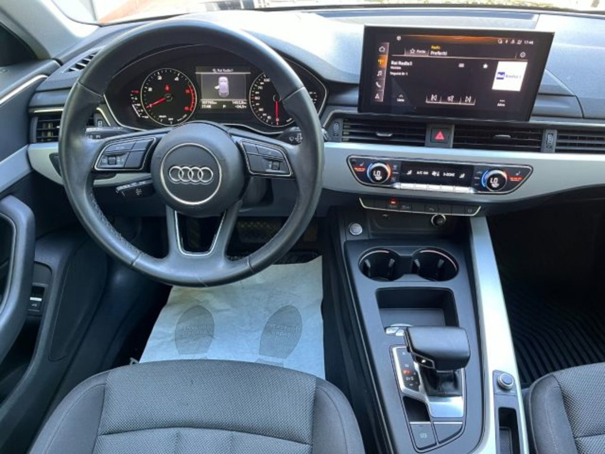 Audi A4 Avant 35 TDI/163 CV S tronic Business Advanced (7)