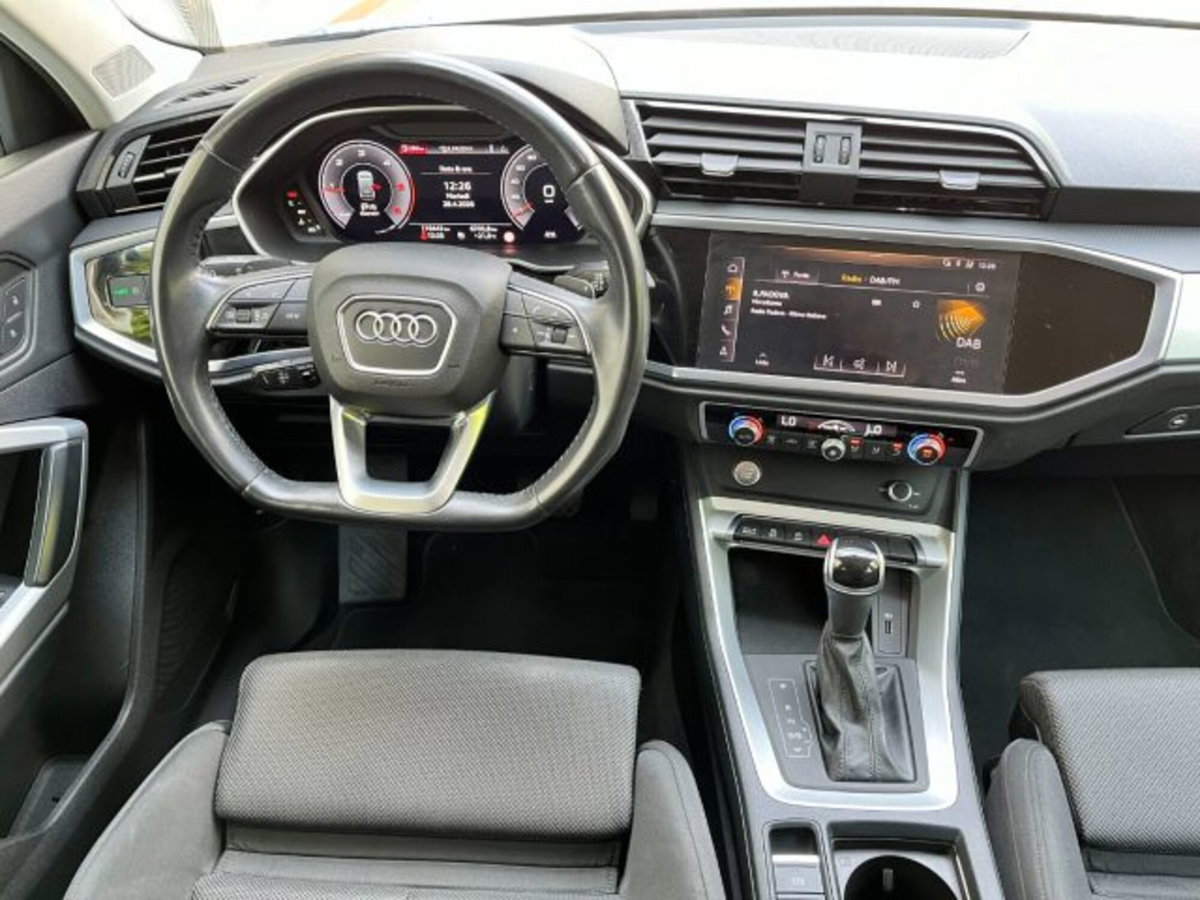 Audi Q3 Sportback 35 TDI quattro S tronic S line edition (7)