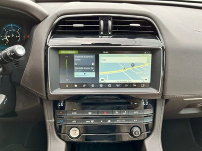 Jaguar F-Pace 3.0 D V6 300 CV AWD aut. Portfolio (19)