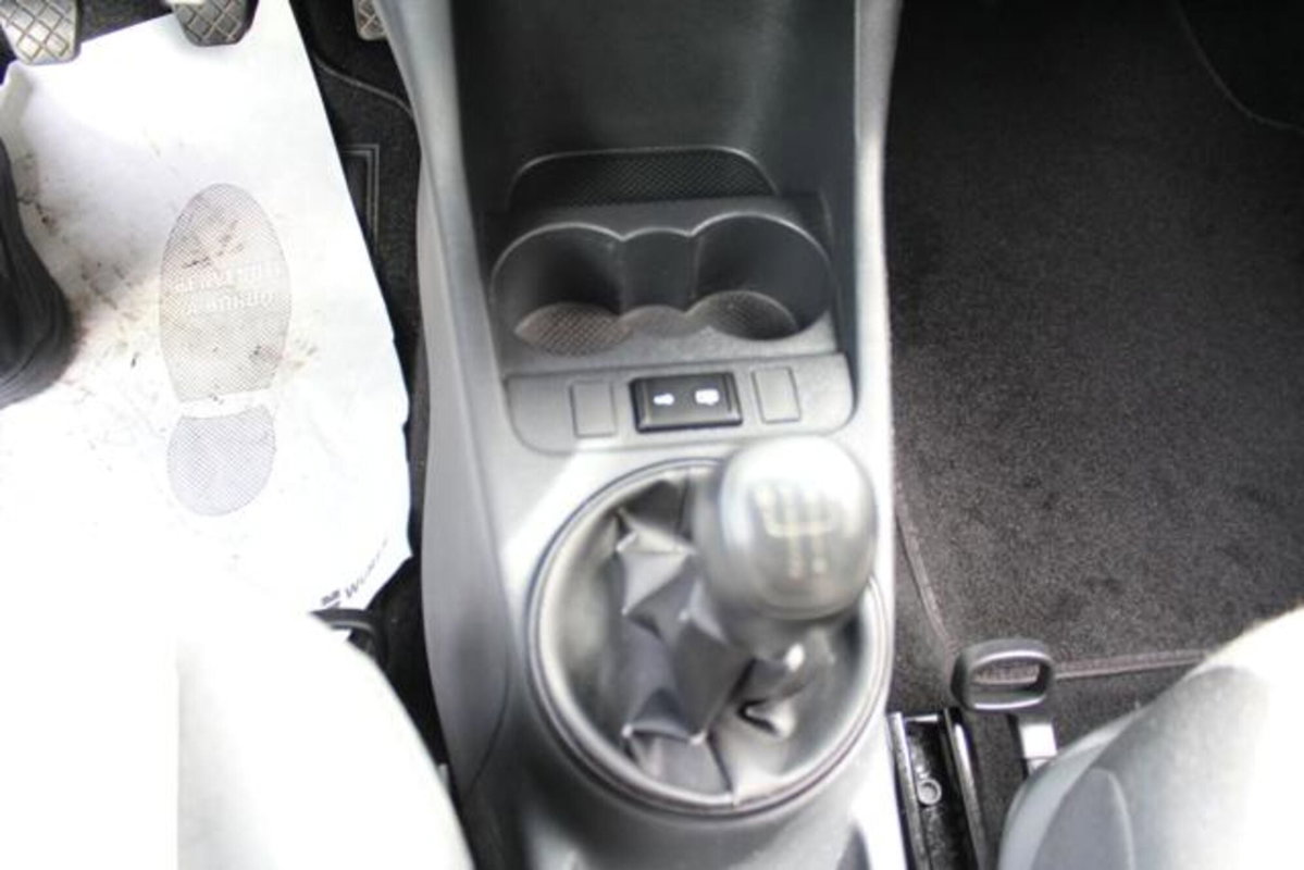 Skoda Roomster TDI CR 75CV Easy (11)