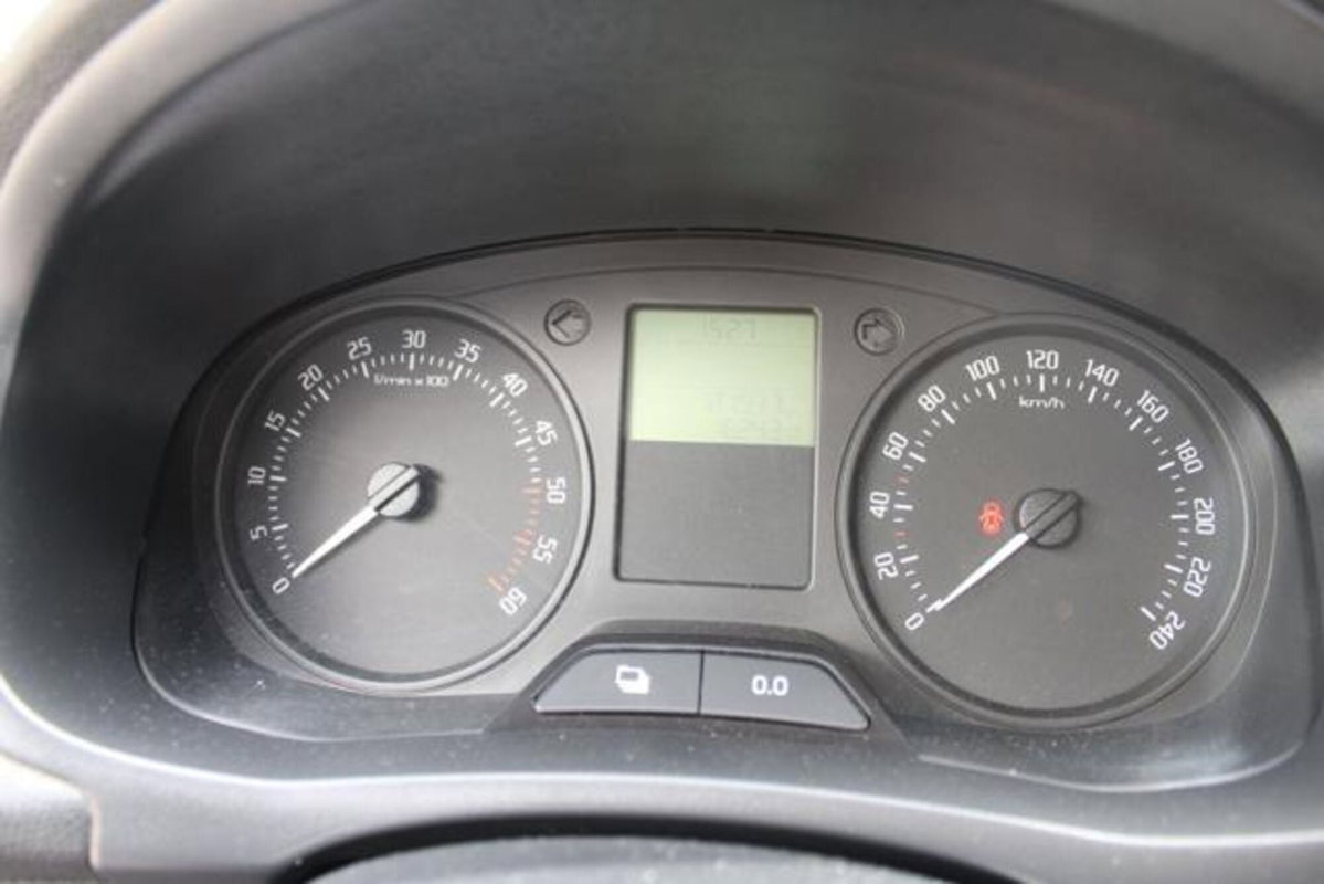 Skoda Roomster TDI CR 75CV Easy (9)