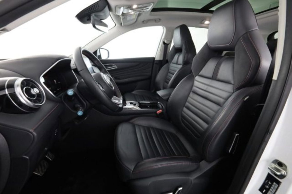 Mg EHS Plug-in Hybrid Exclusive (2)