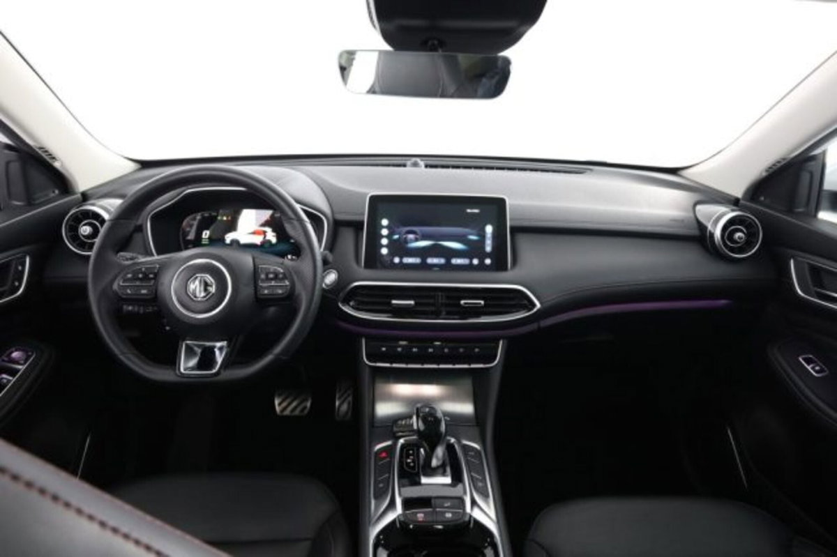 Mg EHS Plug-in Hybrid Exclusive (4)