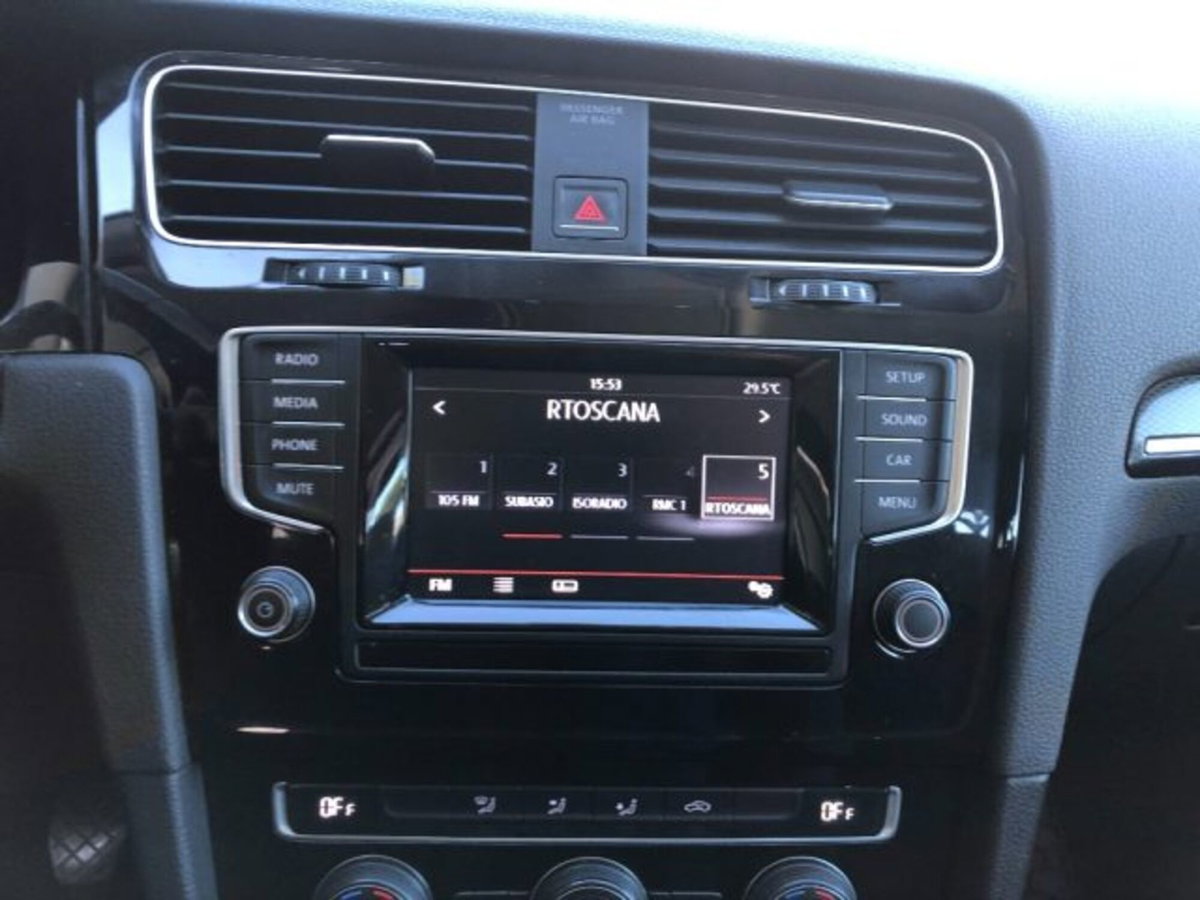 Volkswagen Golf 1.6 TDI 5p. Highline BlueMotion Technology (16)