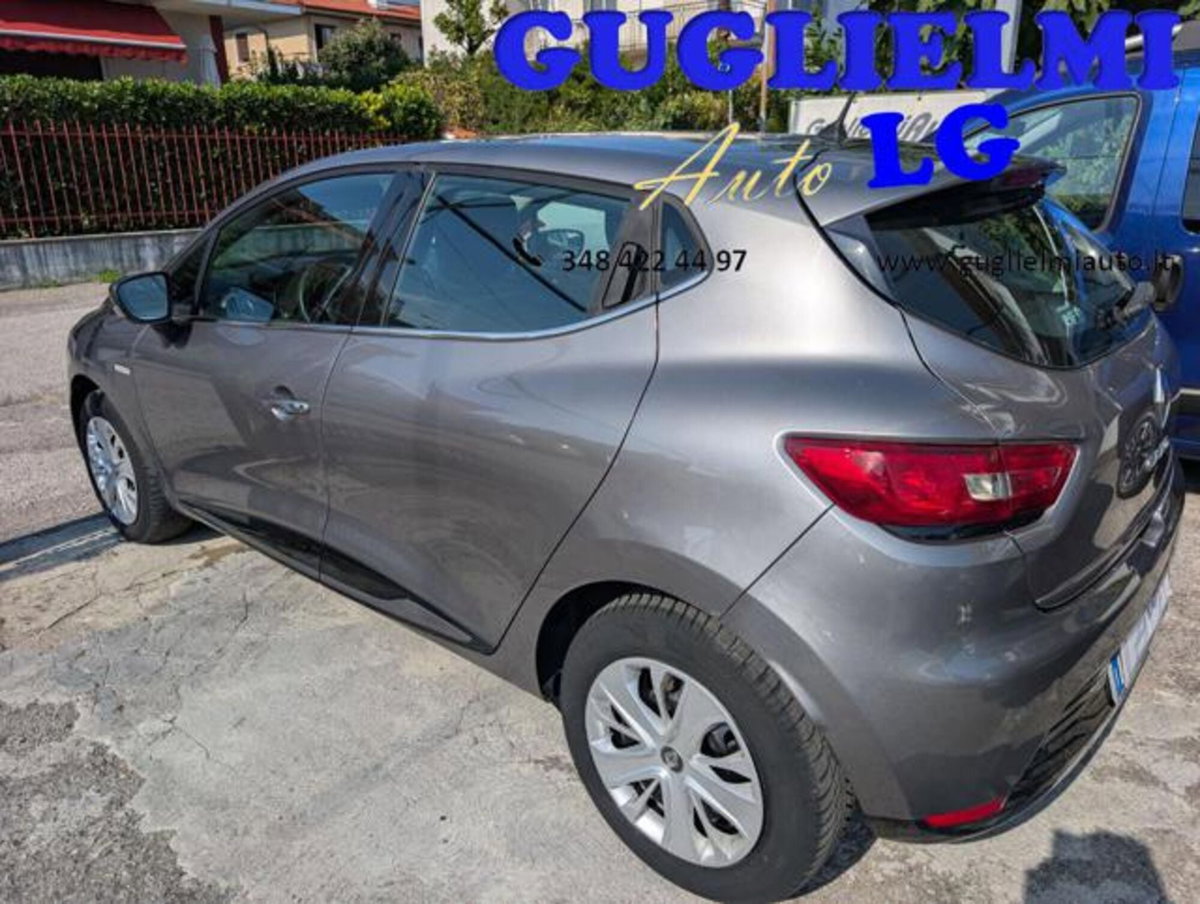 Renault Clio 1.2 75CV GPL 5 porte Costume National (5)
