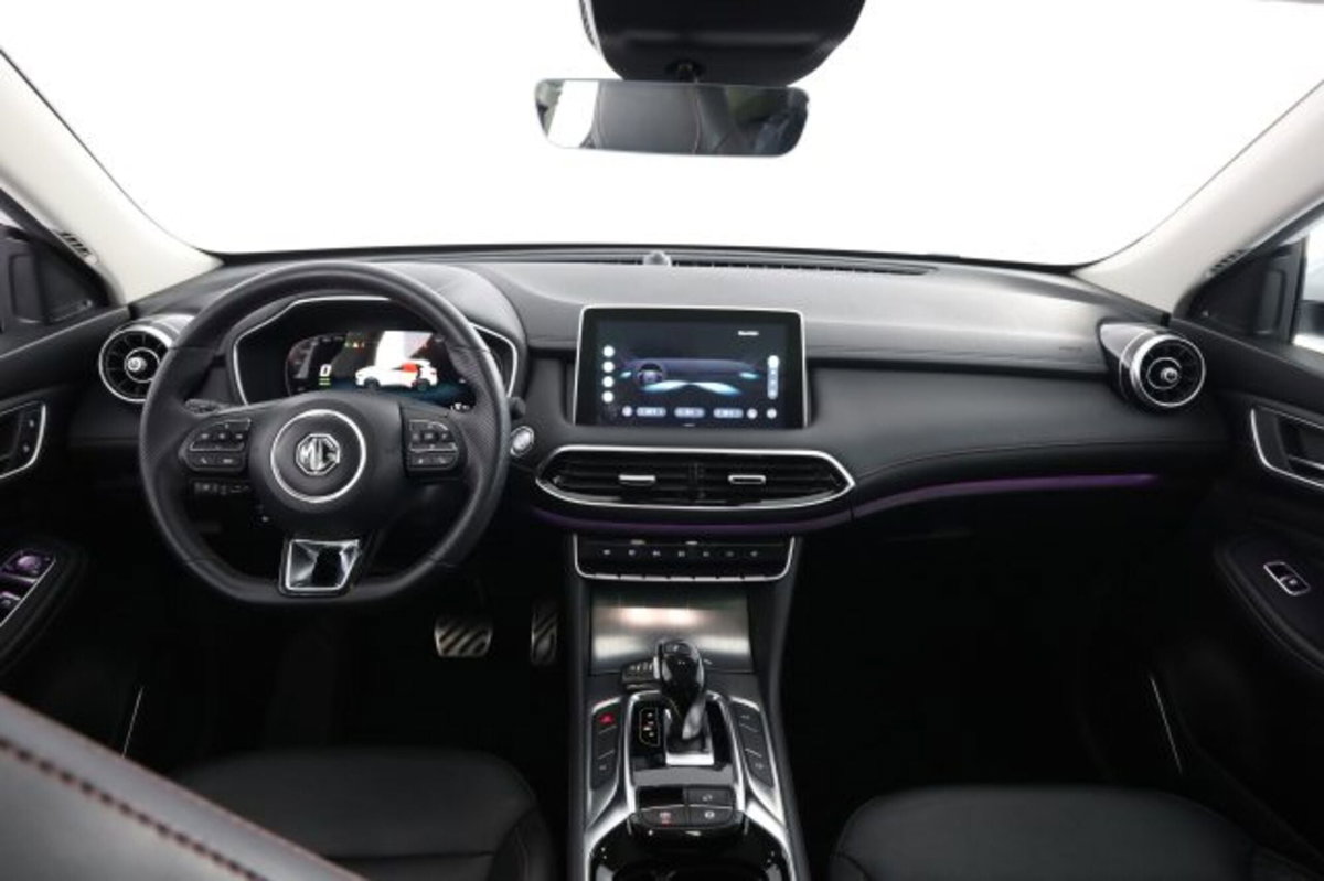 Mg EHS Plug-in Hybrid Exclusive (4)