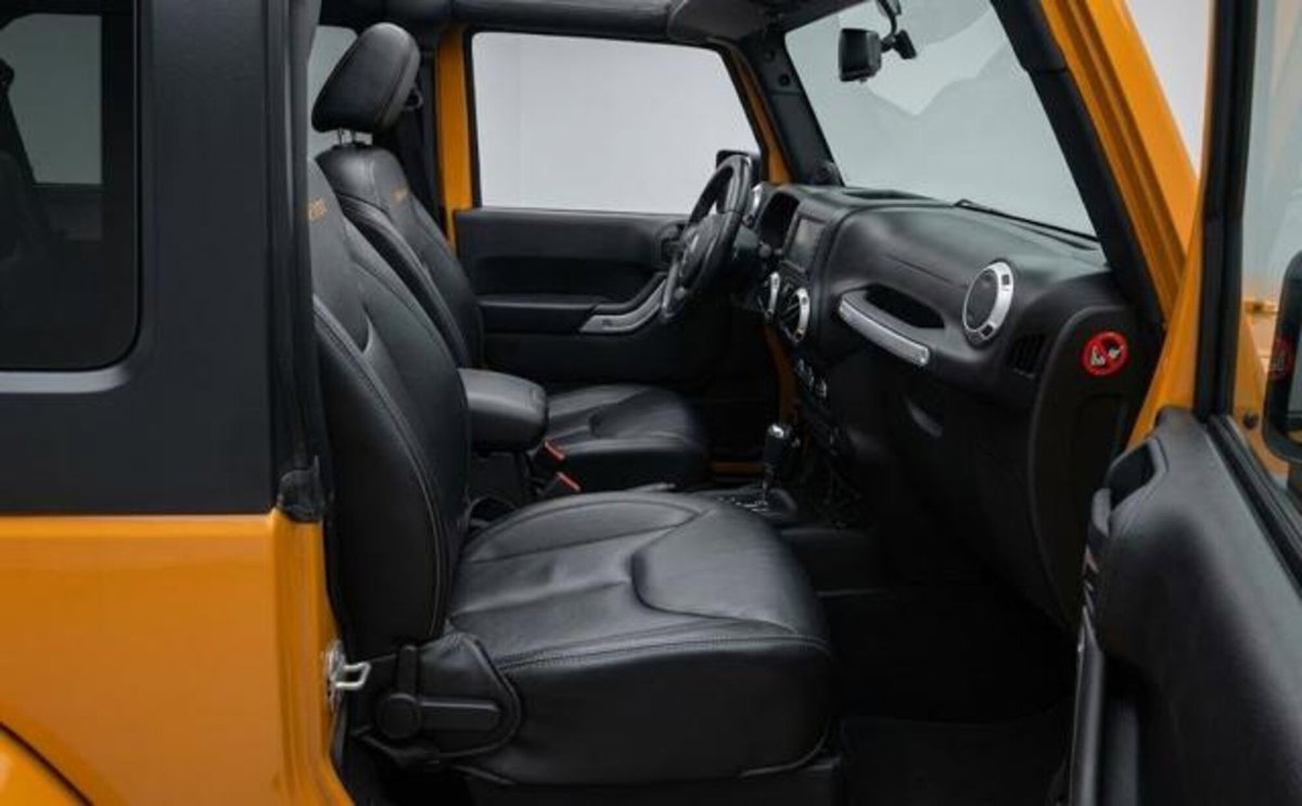 Jeep Wrangler 2.8 CRD DPF Sahara Auto (5)
