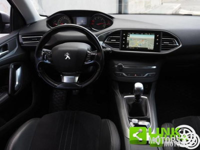 Peugeot 308 BlueHDi 120 S&S Allure (10)