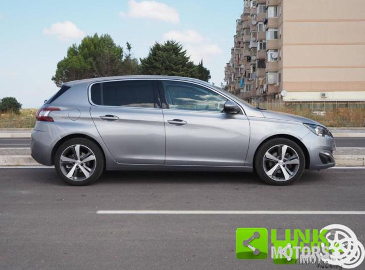 Peugeot 308 BlueHDi 120 S&S Allure (18)