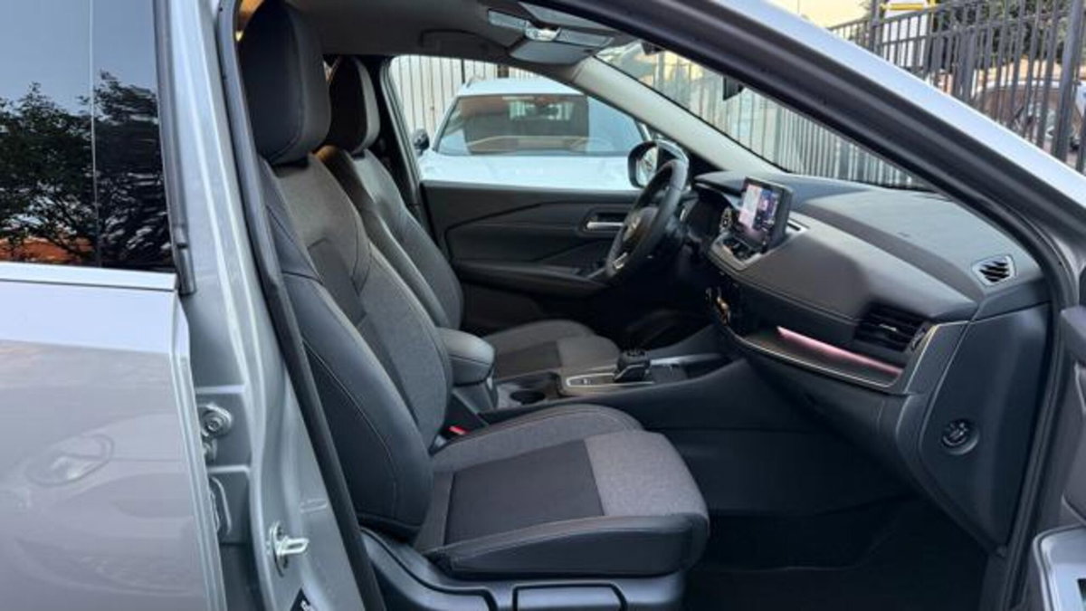 Nissan Qashqai 1.3 mhev Tekna+ 4wd 158cv xtronic (18)
