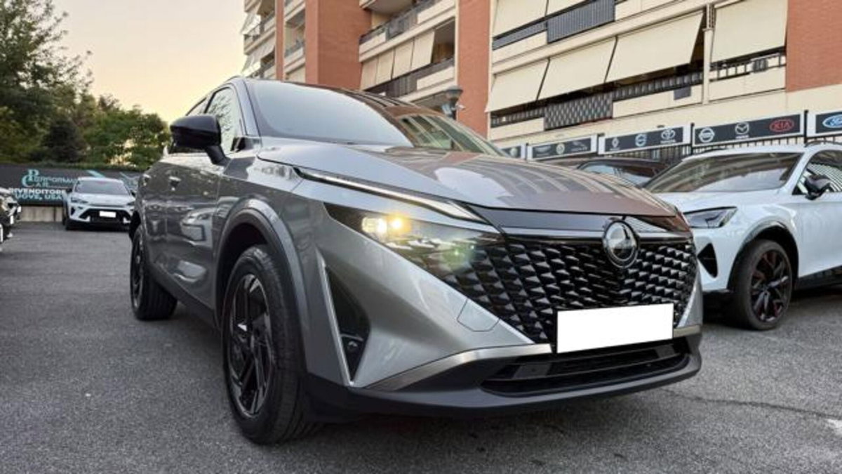Nissan Qashqai 1.3 mhev Tekna+ 4wd 158cv xtronic (2)