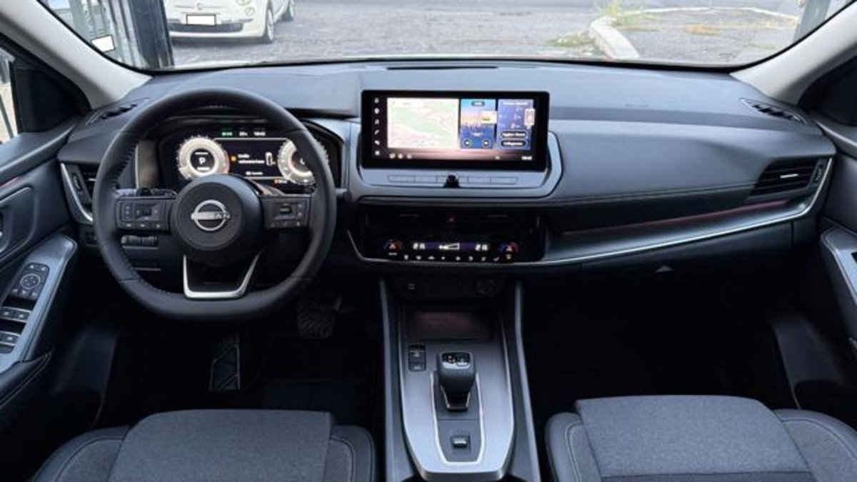 Nissan Qashqai 1.3 mhev Tekna+ 4wd 158cv xtronic (5)