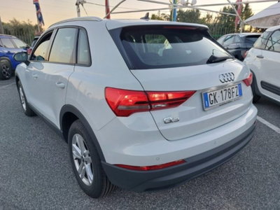 Audi Q3 35 TDI quattro S tronic Business (4)