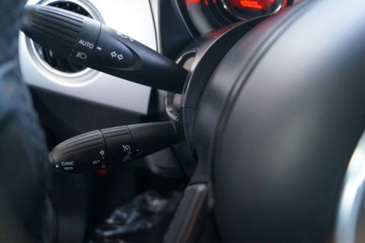 Fiat 500 Cabrio 1.0 Hybrid Connect (9)