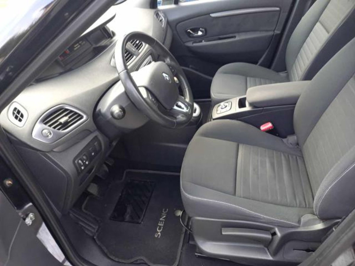 Renault Scenic E-Tech Electric 1.5 dCi 110CV Live (10)