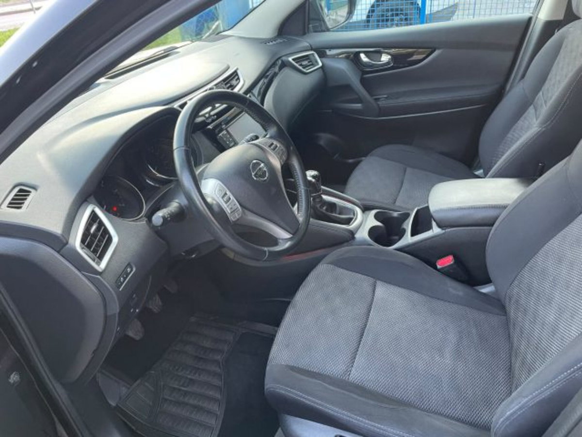 Nissan Qashqai 1.5 dCi N-Vision (12)