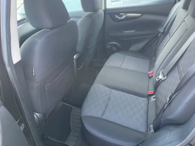 Nissan Qashqai 1.5 dCi N-Vision (13)