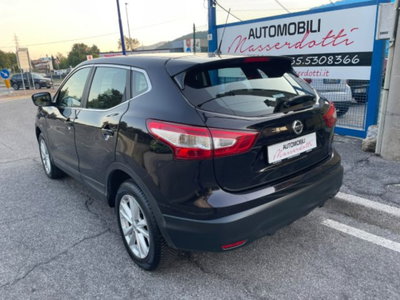 Nissan Qashqai 1.5 dCi N-Vision (4)