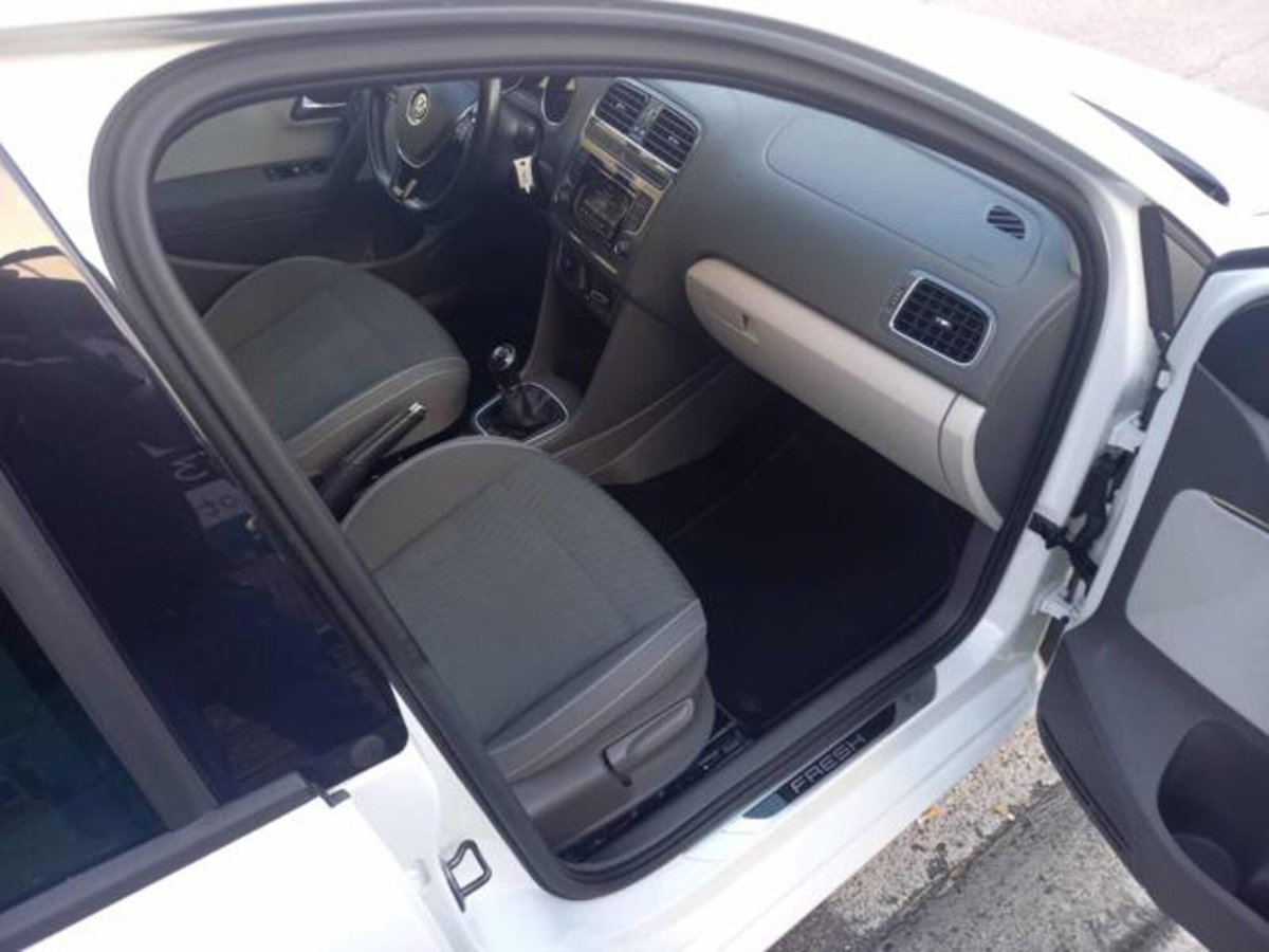 Volkswagen Polo 1.4 TDI 5p. Fresh BlueMotion Technology (13)