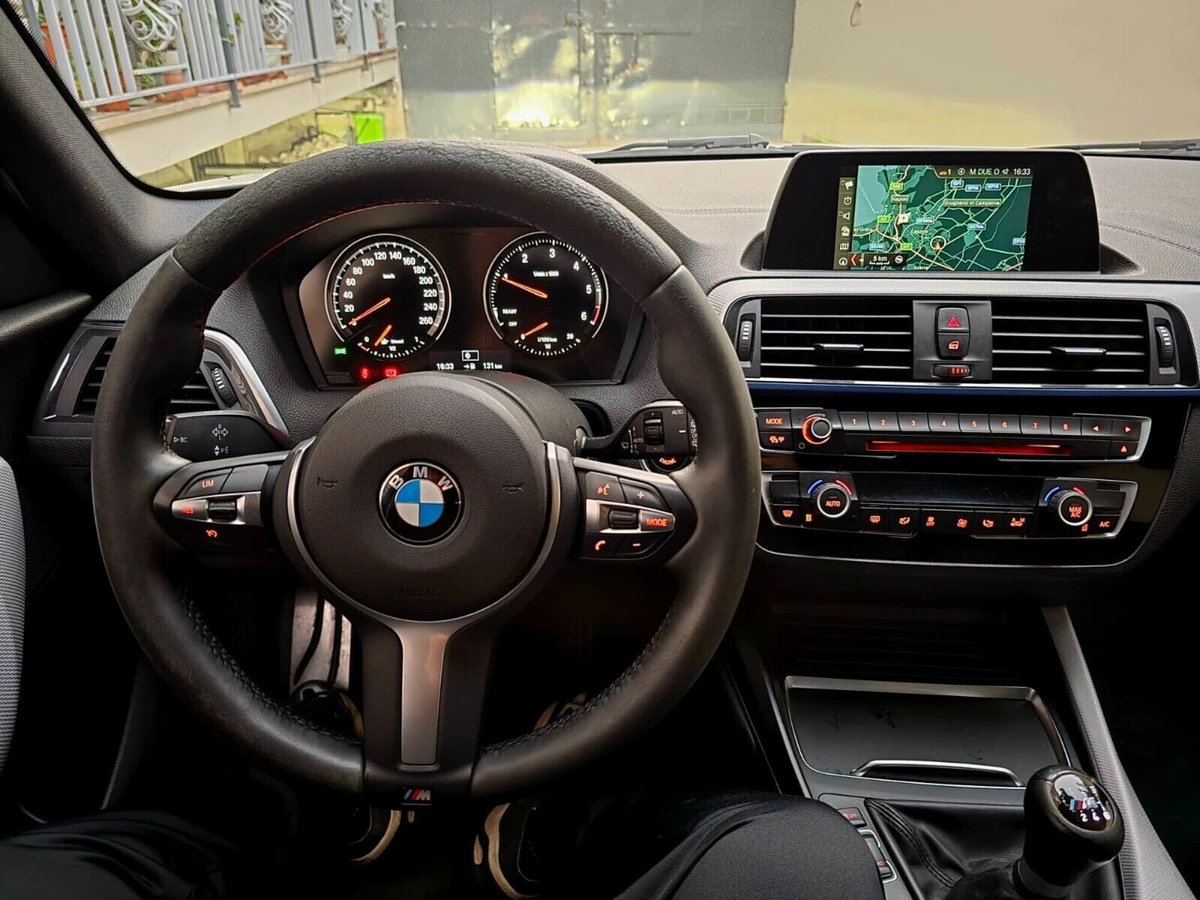 BMW Serie 1 116d 2.0 116CV cat 5 porte Attiva DPF (19)