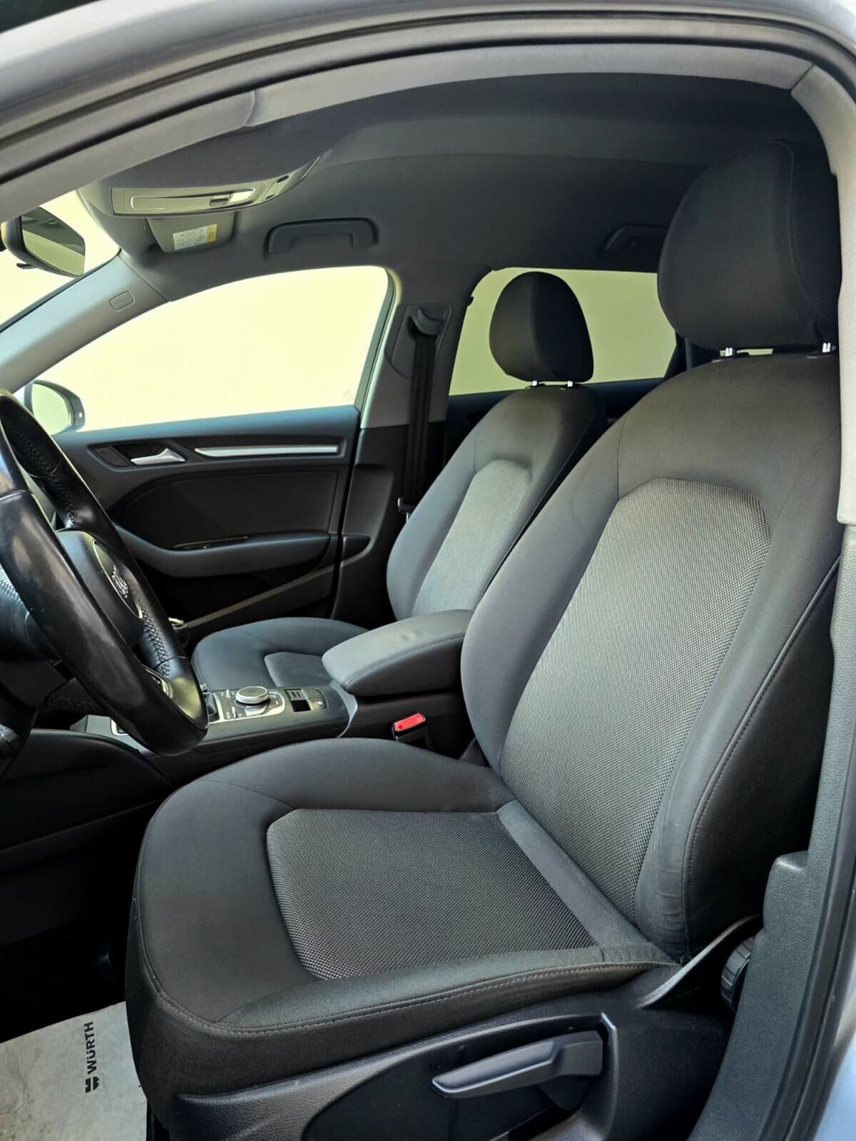 Audi A3 1.6 TDI 116 CV Sport (15)