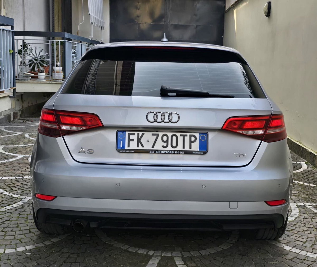 Audi A3 1.6 TDI 116 CV Sport (6)