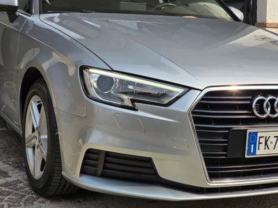 Audi A3 1.6 TDI 116 CV Sport (8)