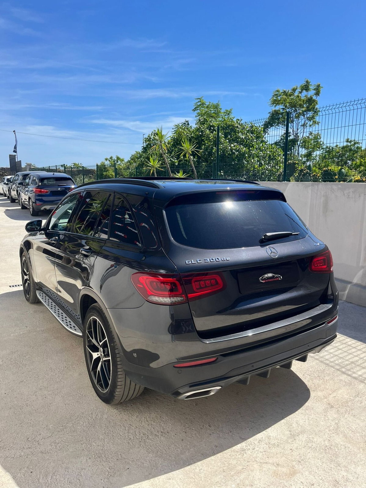 Mercedes-Benz GLC SUV 300 de 4Matic Plug-in hybrid Premium Plus (4)