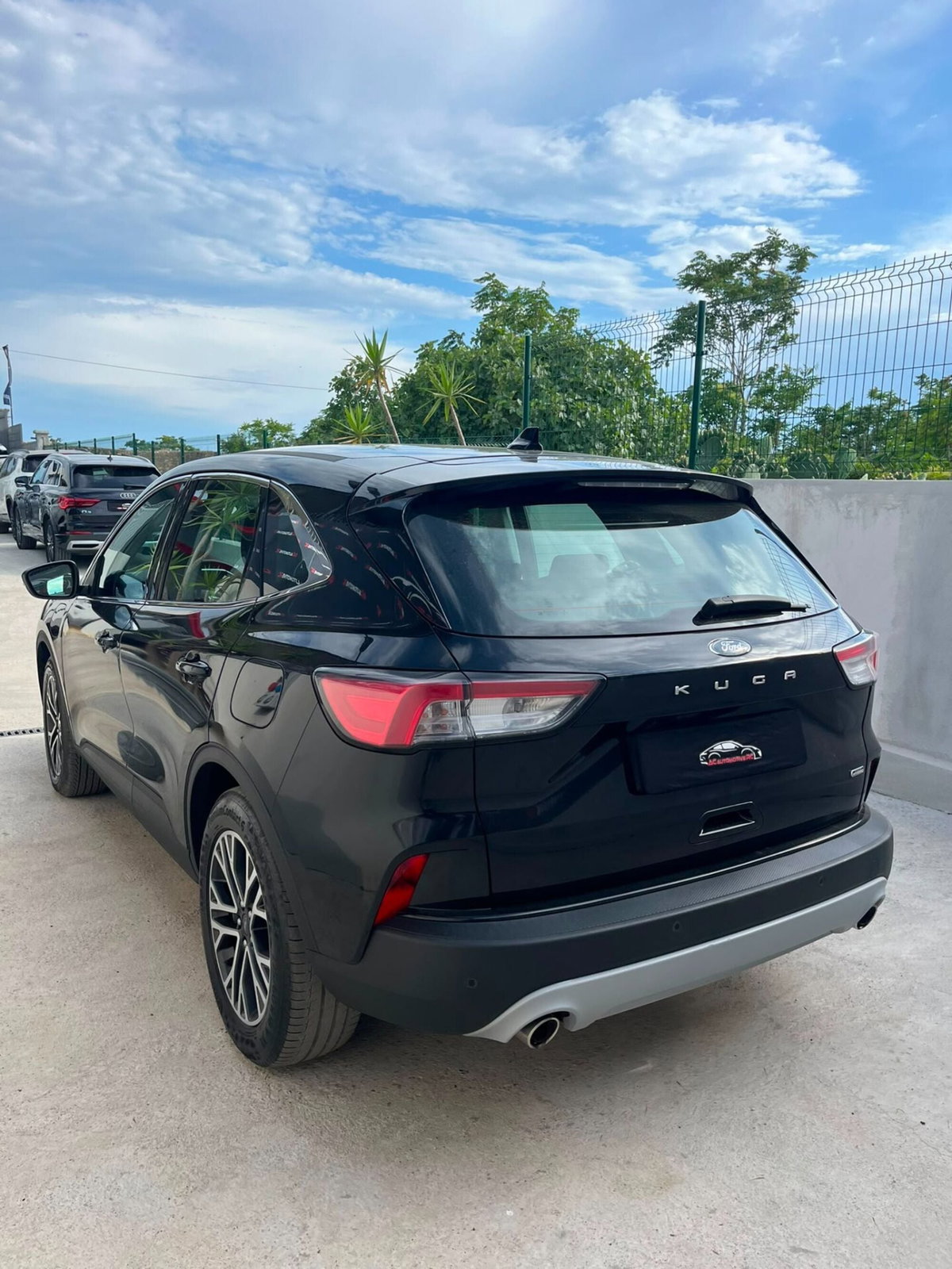Ford Kuga 2.5 Plug In Hybrid 225 CV CVT 2WD Titanium (4)