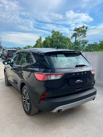 Ford Kuga 2.5 Plug In Hybrid 225 CV CVT 2WD Titanium (4)