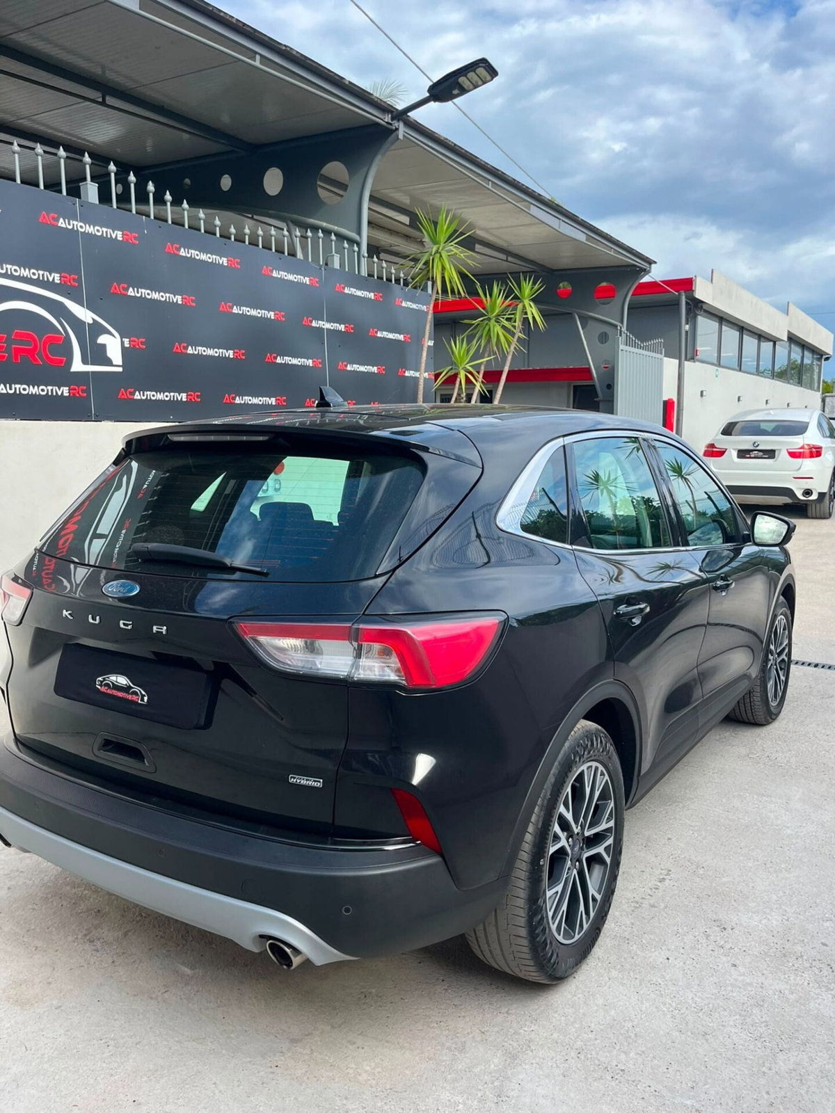 Ford Kuga 2.5 Plug In Hybrid 225 CV CVT 2WD Titanium (6)