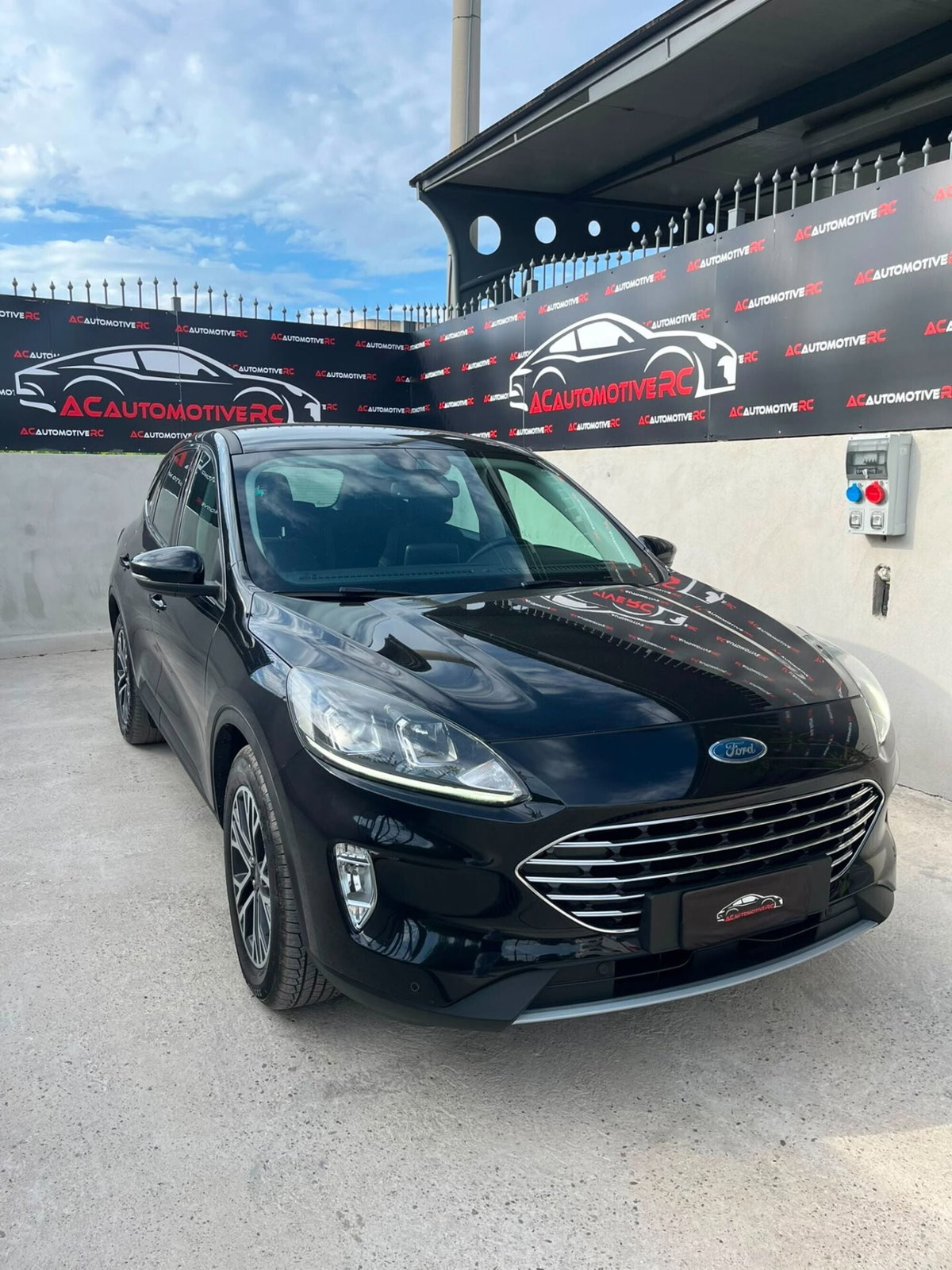 Ford Kuga 2.5 Plug In Hybrid 225 CV CVT 2WD Titanium (7)