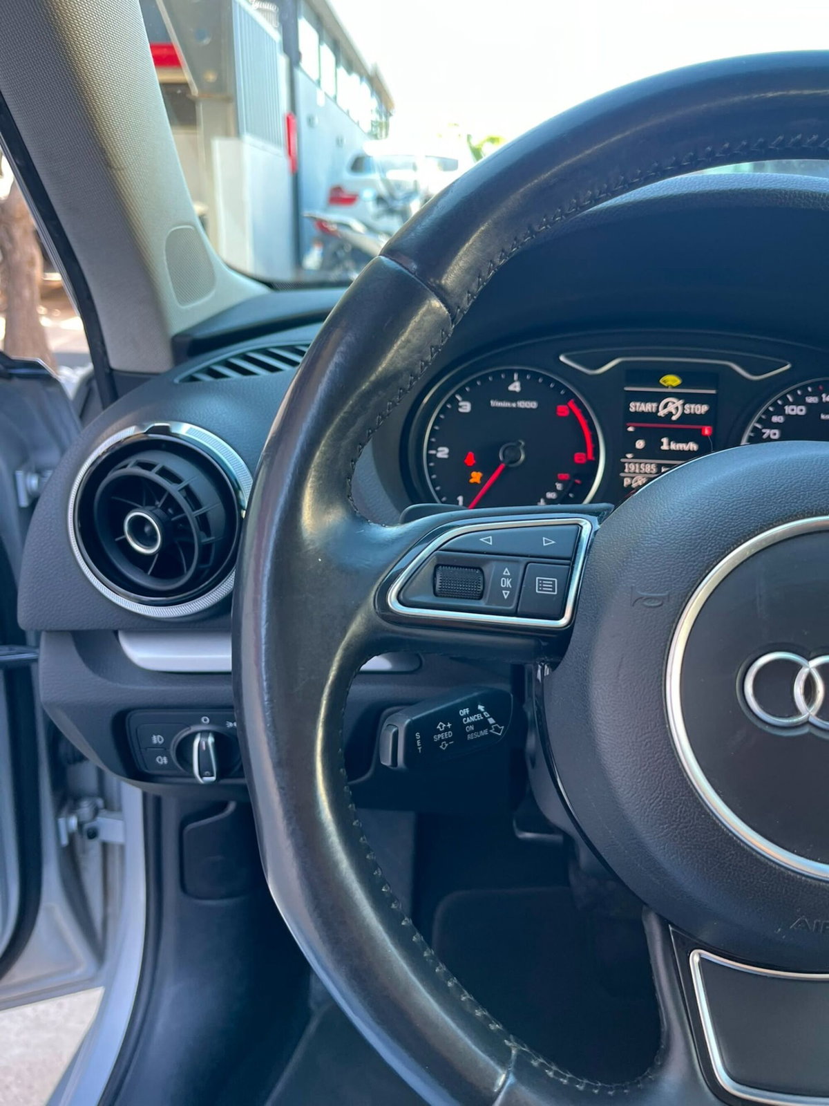 Audi A3 Sportback 2.0 TDI S tronic Attraction (12)