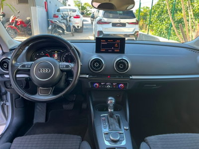 Audi A3 Sportback 2.0 TDI S tronic Attraction (16)