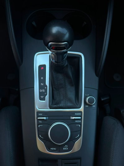 Audi A3 Sportback 2.0 TDI S tronic Attraction (20)