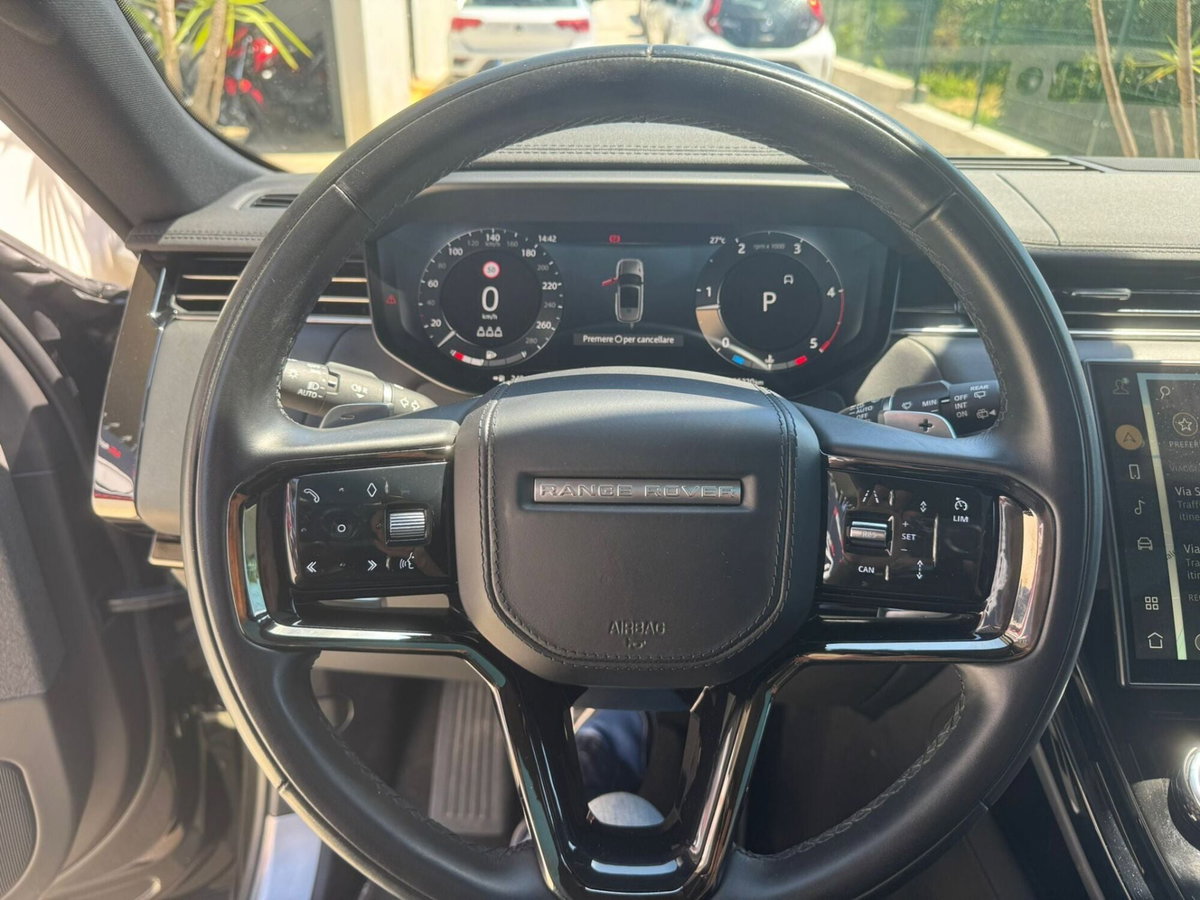 Land Rover Range Rover Sport 3.0D l6 249 CV HSE Dynamic Stealth (8)
