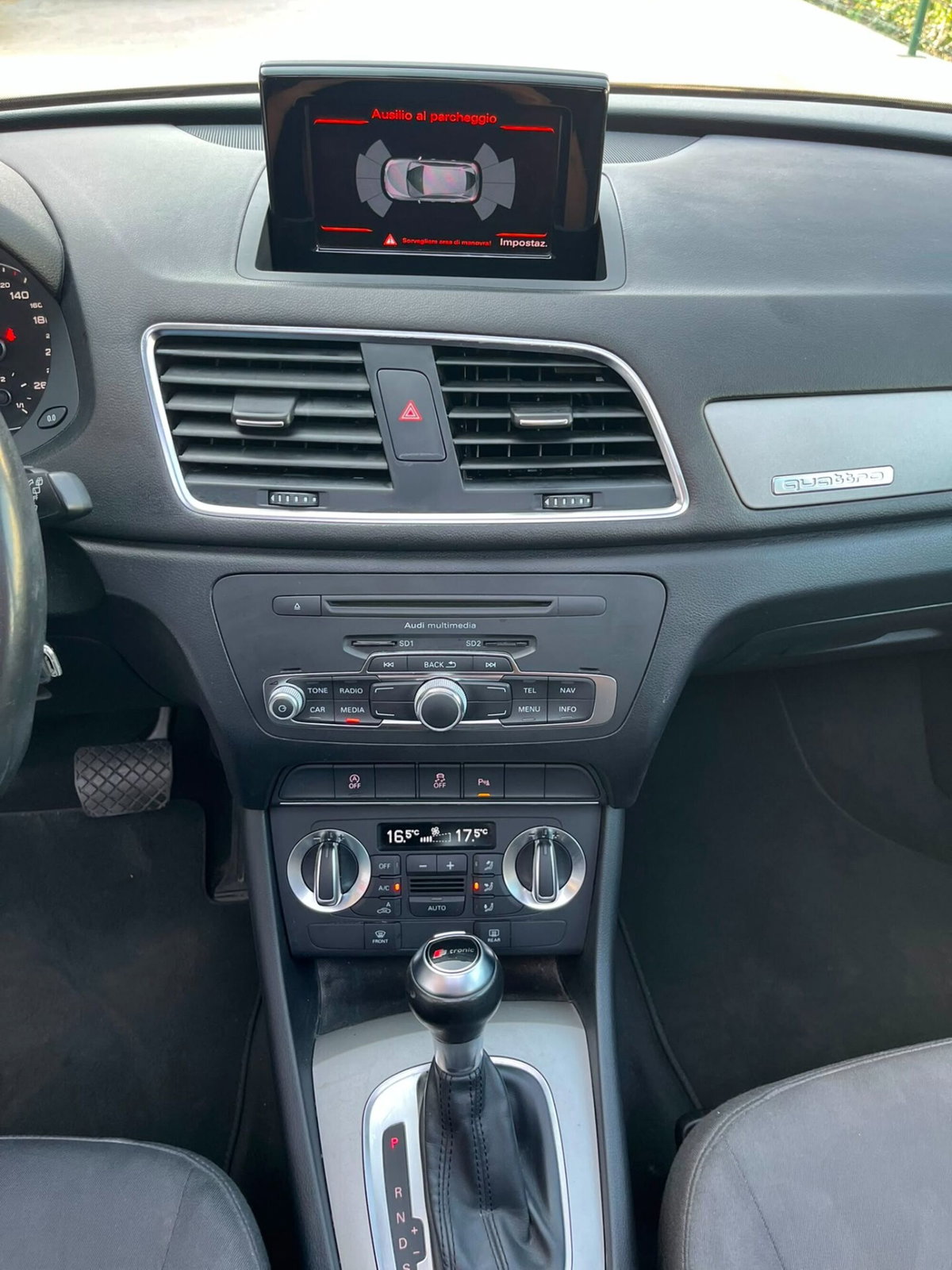 Audi Q3 2.0 TDI quattro S tronic S Line Edition (15)