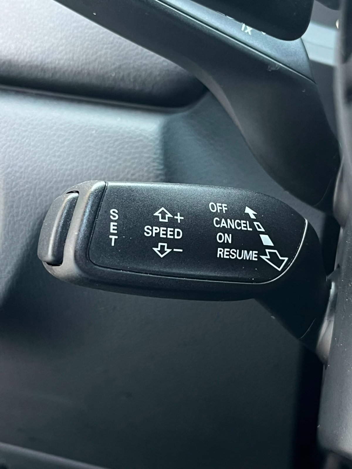 Audi Q3 2.0 TDI quattro S tronic S Line Edition (9)