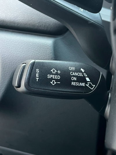 Audi Q3 2.0 TDI quattro S tronic S Line Edition (9)