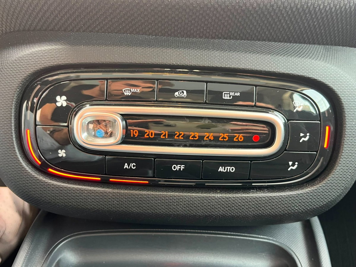 smart Fortwo 70 1.0 twinamic Superpassion (18)
