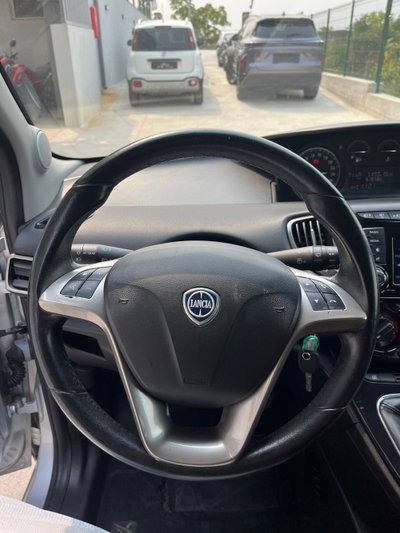 Lancia Ypsilon 1.3 MJT 16V 95 CV 5 porte S&S Platinum (10)