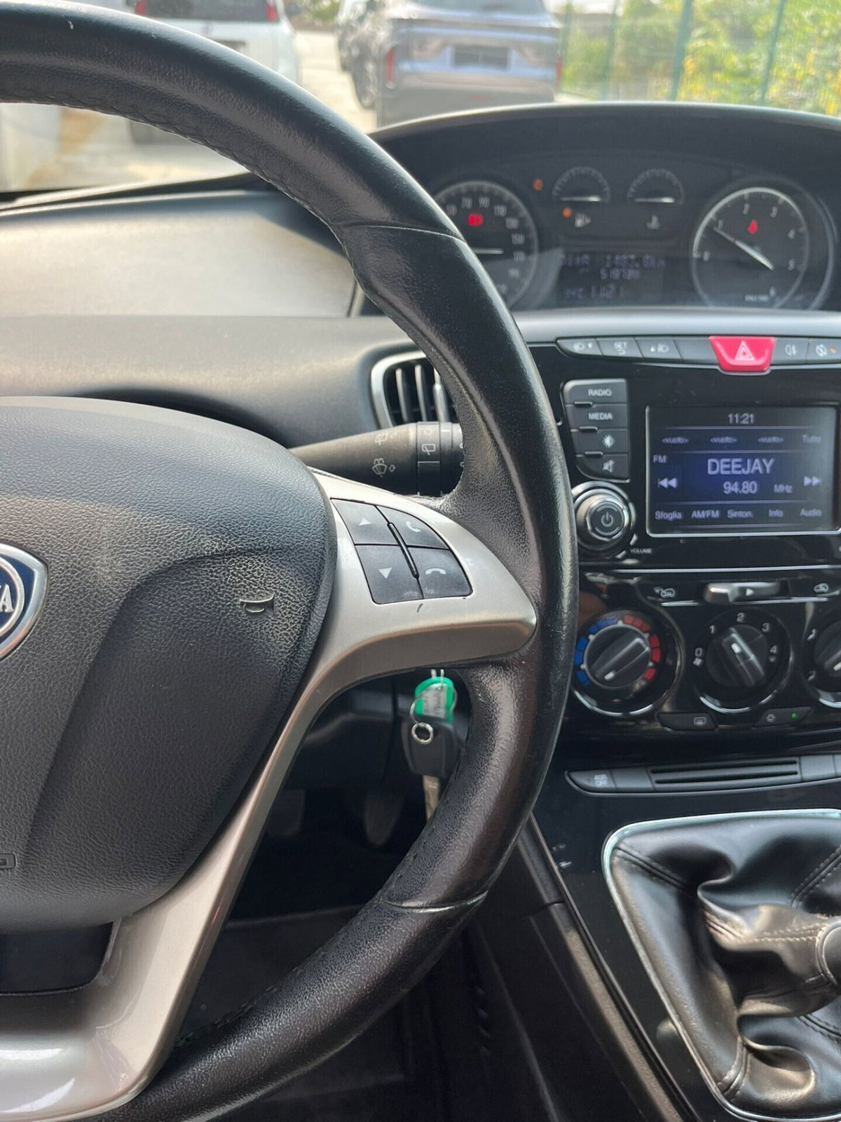 Lancia Ypsilon 1.3 MJT 16V 95 CV 5 porte S&S Platinum (12)